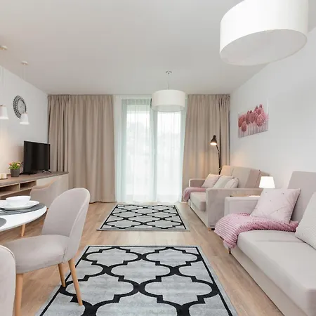 Apartamenty Jantaris by Noclegi Renters-2